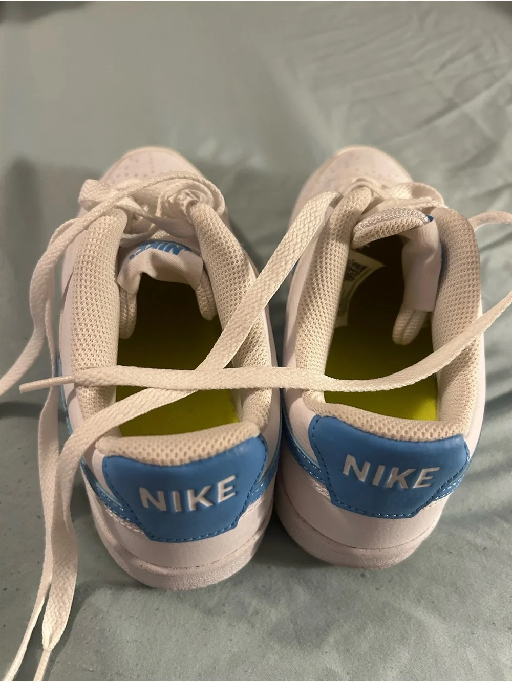Nike women’s low